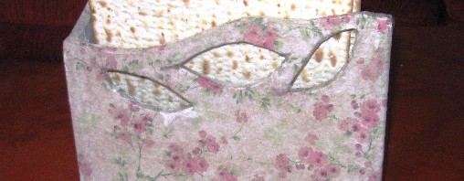 רהיטים מקרטון יצירה לפסח http://www.angela.co.il/5753